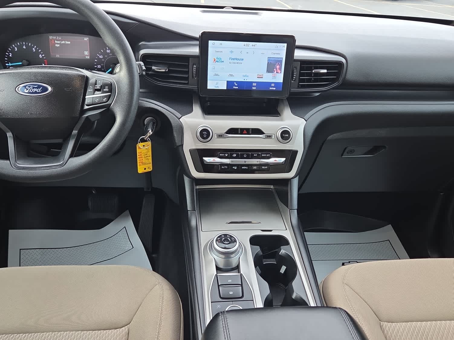 2023 Ford Explorer Base