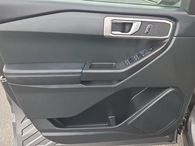 2023 Ford Explorer Base