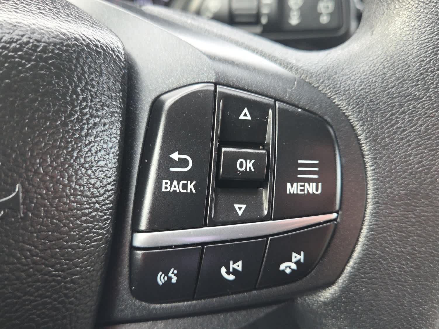 2023 Ford Explorer Base