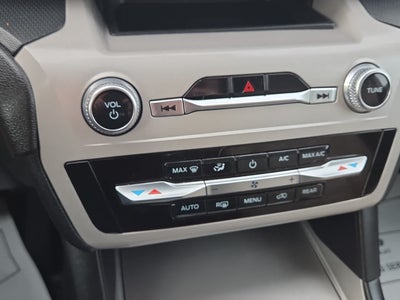 2023 Ford Explorer Base