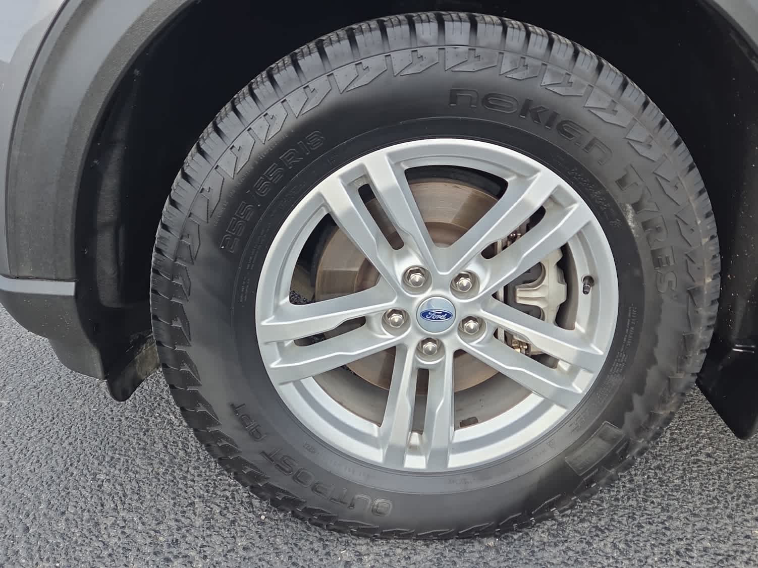 2023 Ford Explorer Base