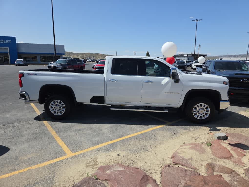 2025 Chevrolet Silverado 3500 HD LTZ