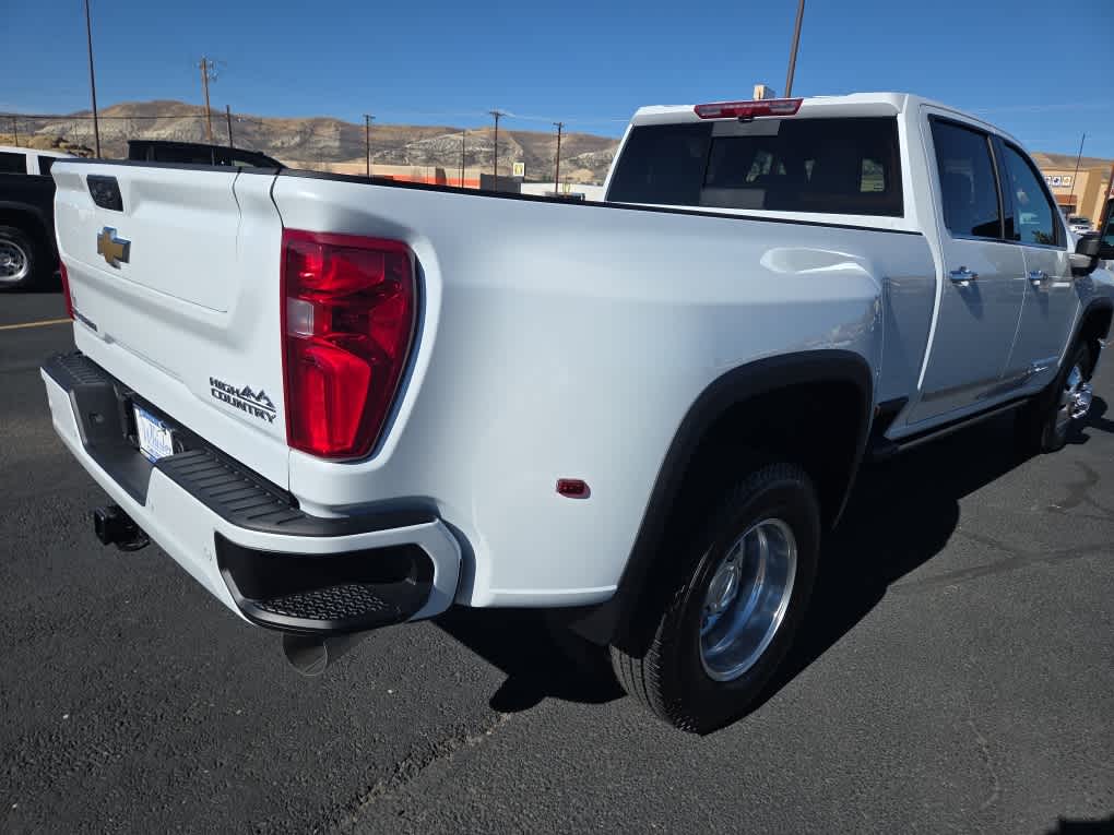 2026 Chevrolet Silverado 3500 HD High Country DRW