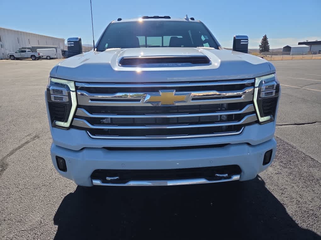 2026 Chevrolet Silverado 3500 HD High Country DRW