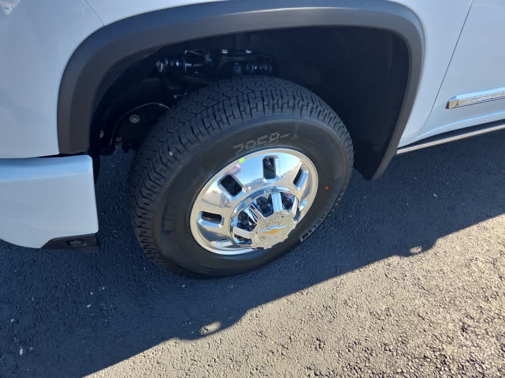 2026 Chevrolet Silverado 3500 HD High Country DRW