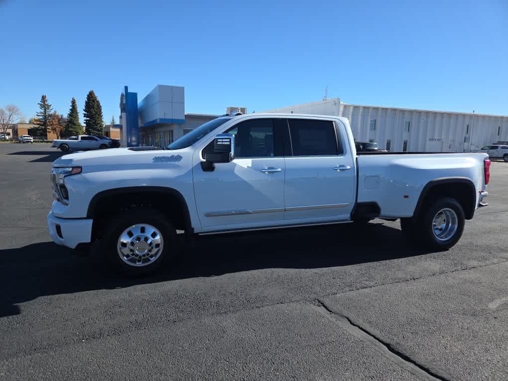 2026 Chevrolet Silverado 3500 HD High Country DRW