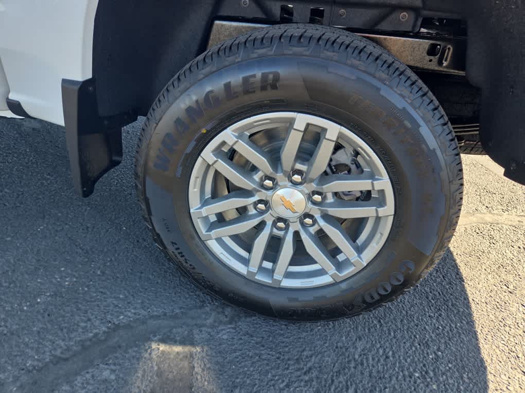 2025 Chevrolet Colorado WT/LT