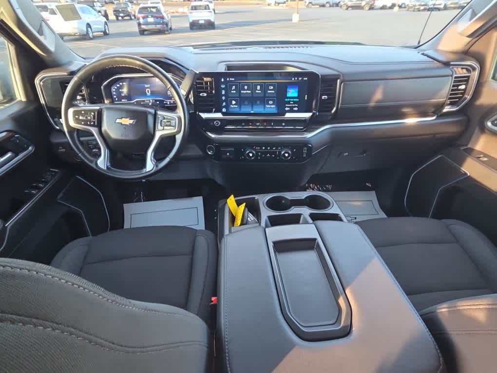 2025 Chevrolet Silverado 1500 LT