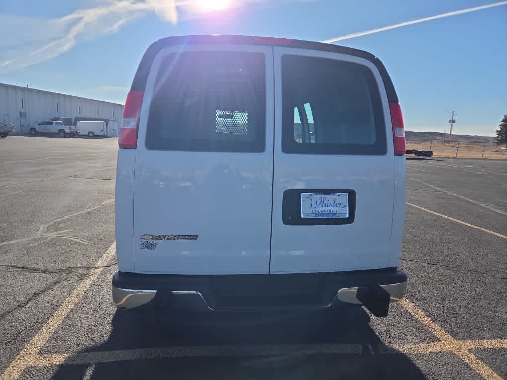 2024 Chevrolet Express Cargo 2500 WT