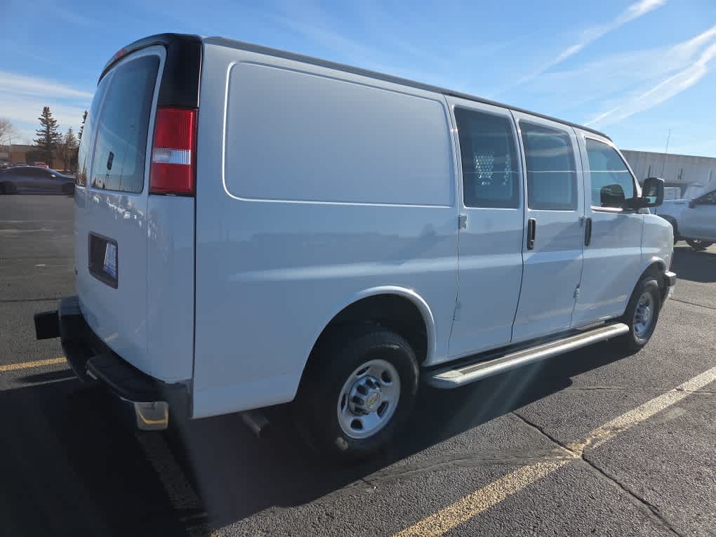 2024 Chevrolet Express Cargo 2500 WT
