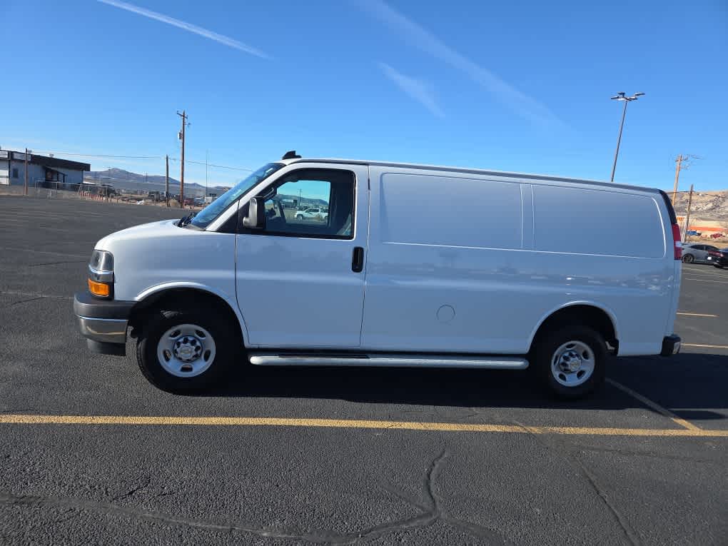2024 Chevrolet Express Cargo 2500 WT
