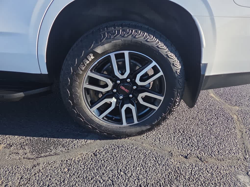 2024 GMC Yukon AT4