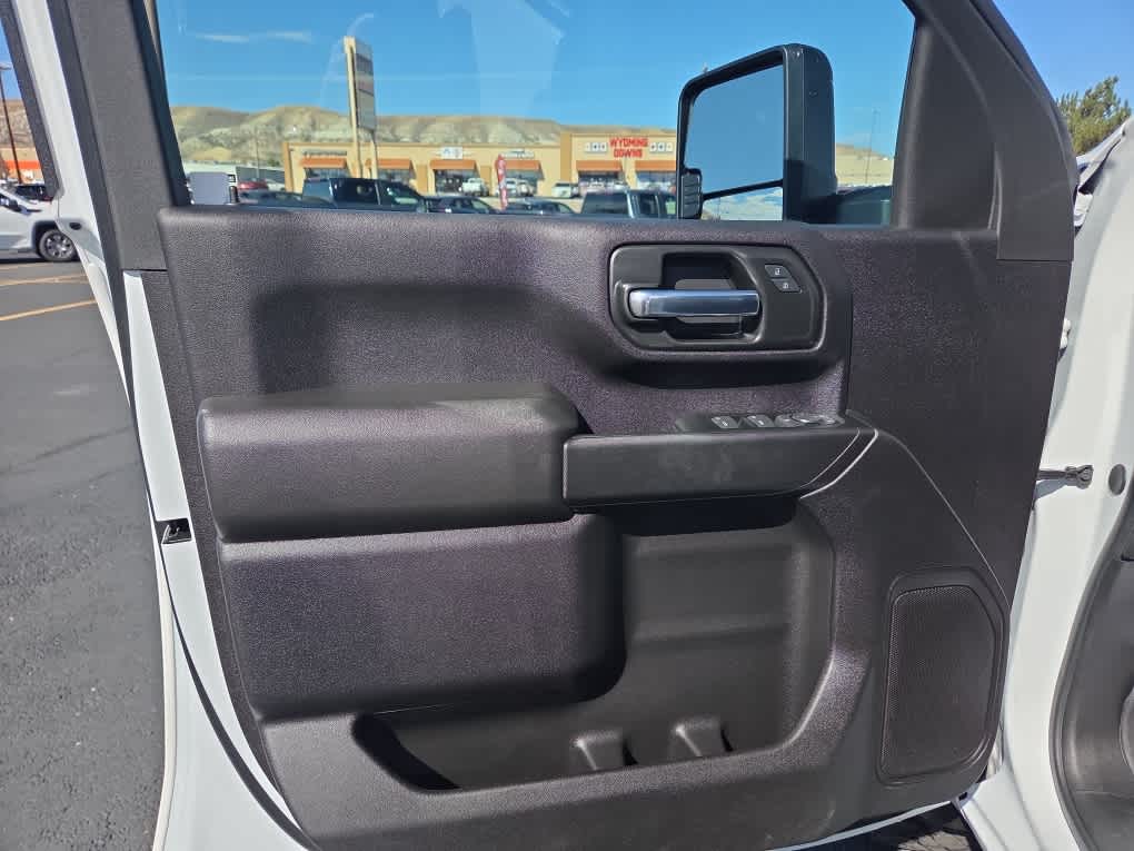 2024 GMC Sierra 3500 HD Pro