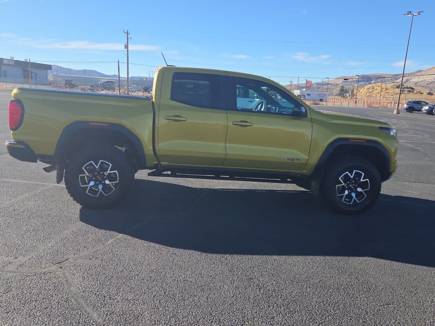 2023 GMC Canyon AT4X