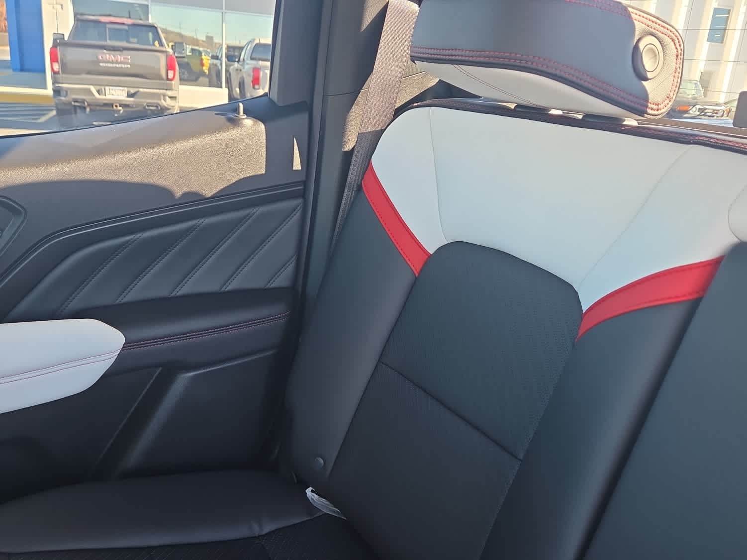 2023 GMC Canyon AT4X