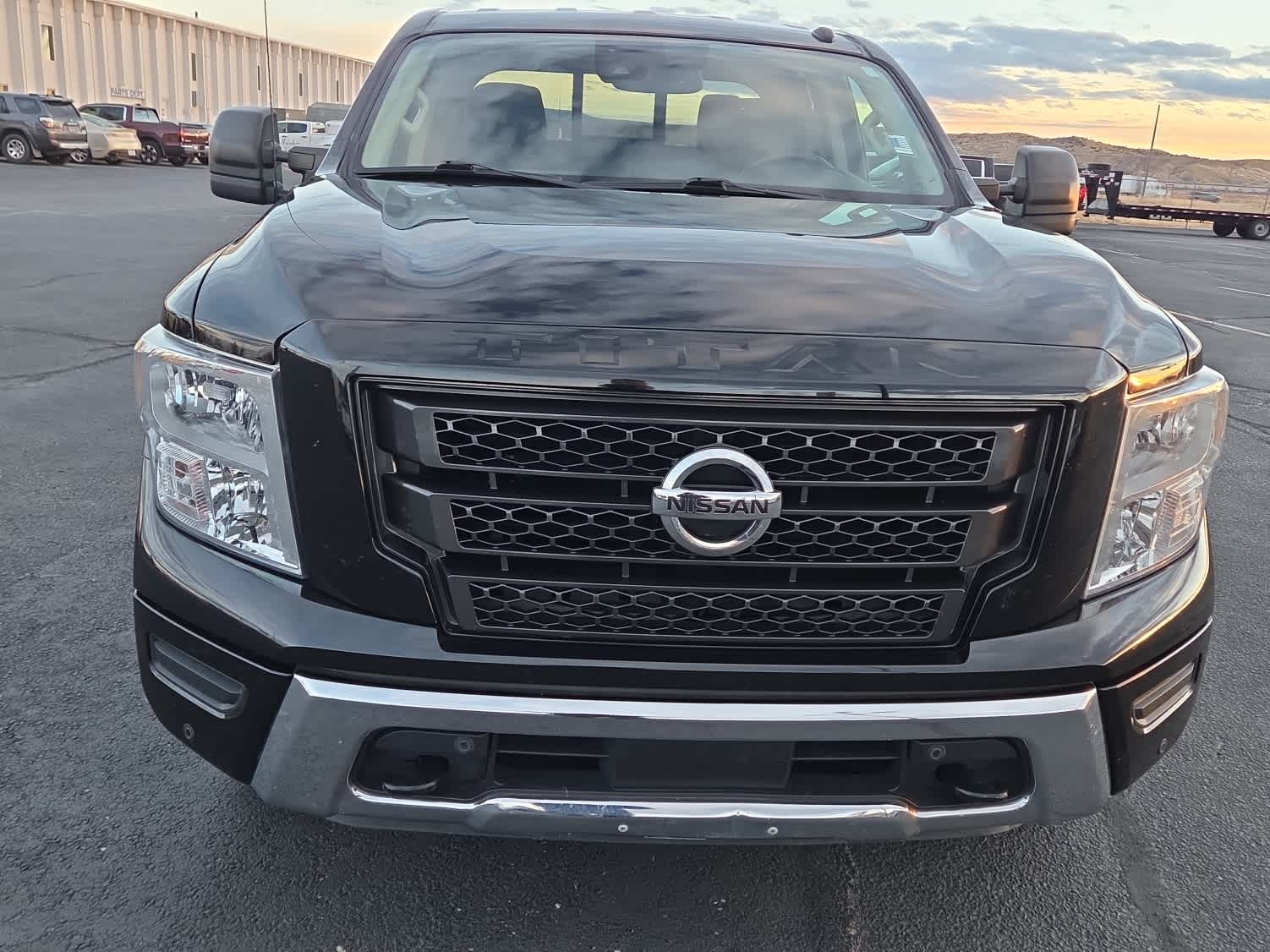 2020 Nissan TITAN Crew Cab SV 4x4