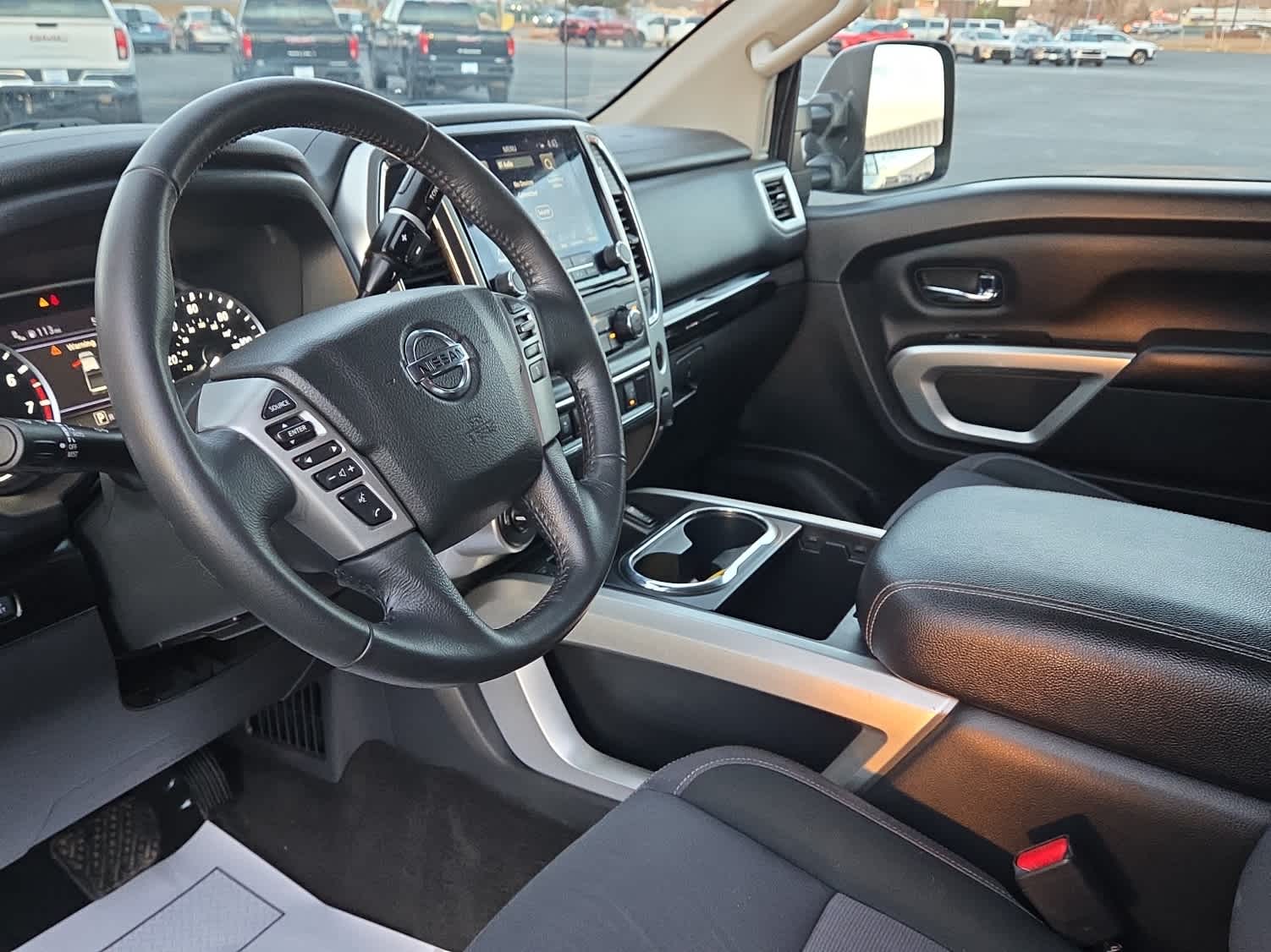 2020 Nissan TITAN Crew Cab SV 4x4