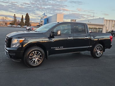 2020 Nissan TITAN Crew Cab SV 4x4