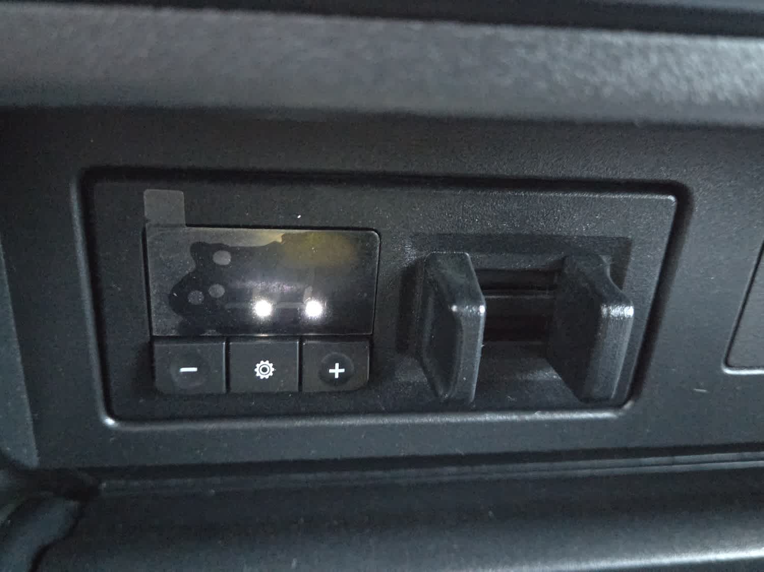 2020 Nissan TITAN Crew Cab SV 4x4