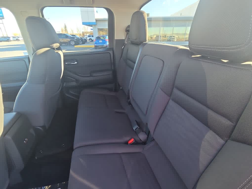 2023 Nissan Frontier Crew Cab SV 4x4