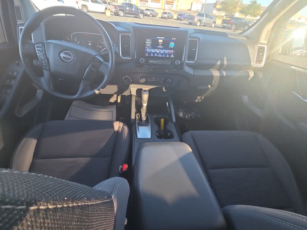 2023 Nissan Frontier Crew Cab SV 4x4