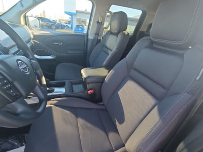 2023 Nissan Frontier Crew Cab SV 4x4