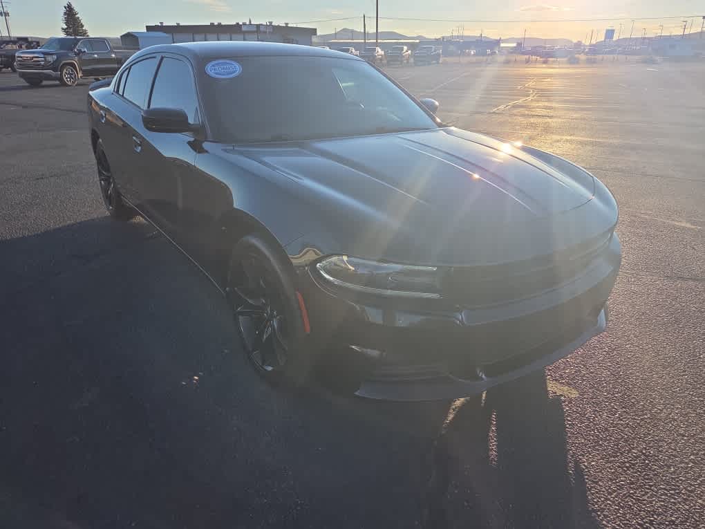 2017 Dodge Charger SE RWD