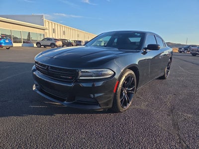 2017 Dodge Charger SE RWD