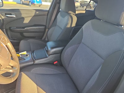 2017 Dodge Charger SE RWD