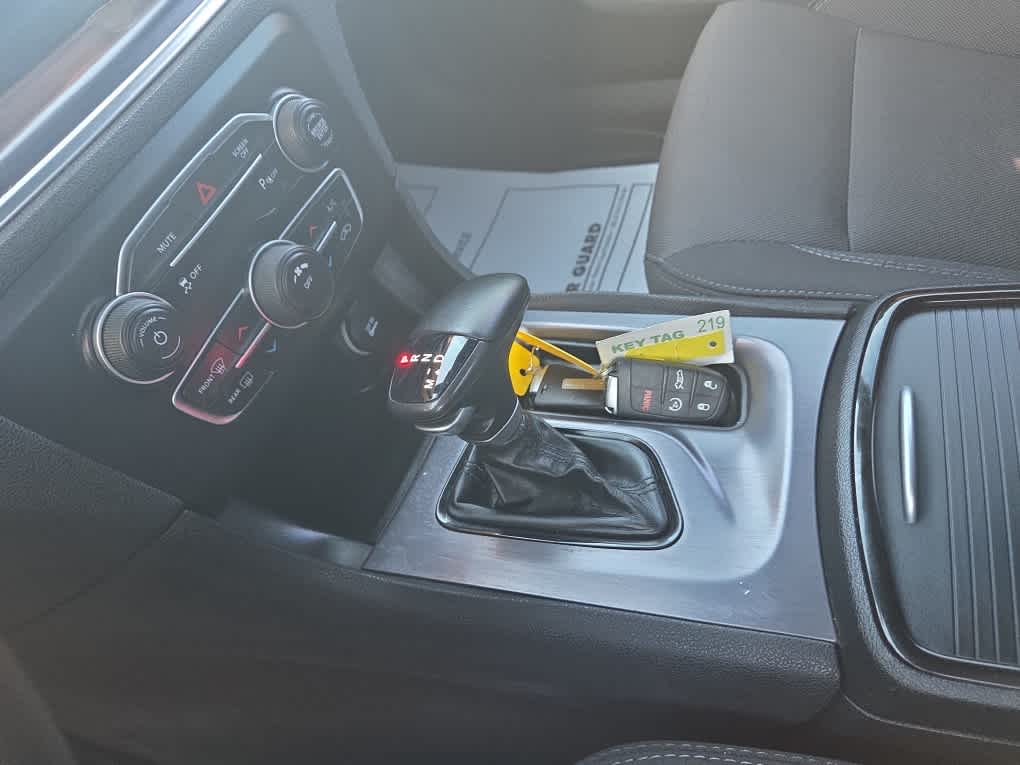 2017 Dodge Charger SE RWD