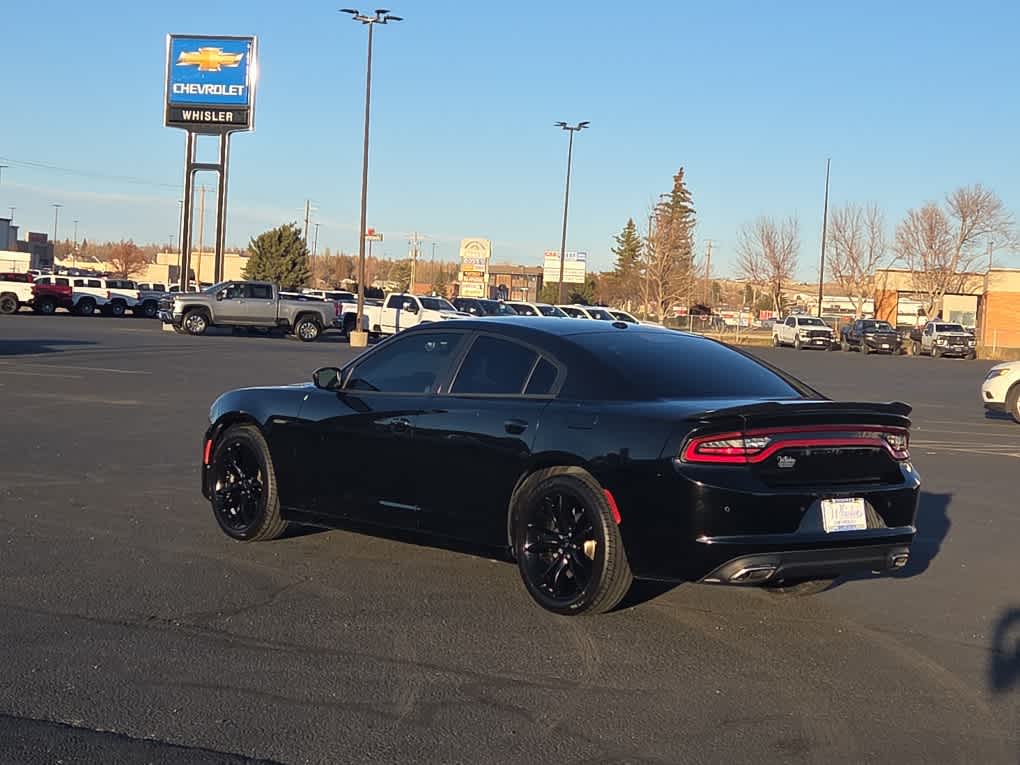 2017 Dodge Charger SE RWD