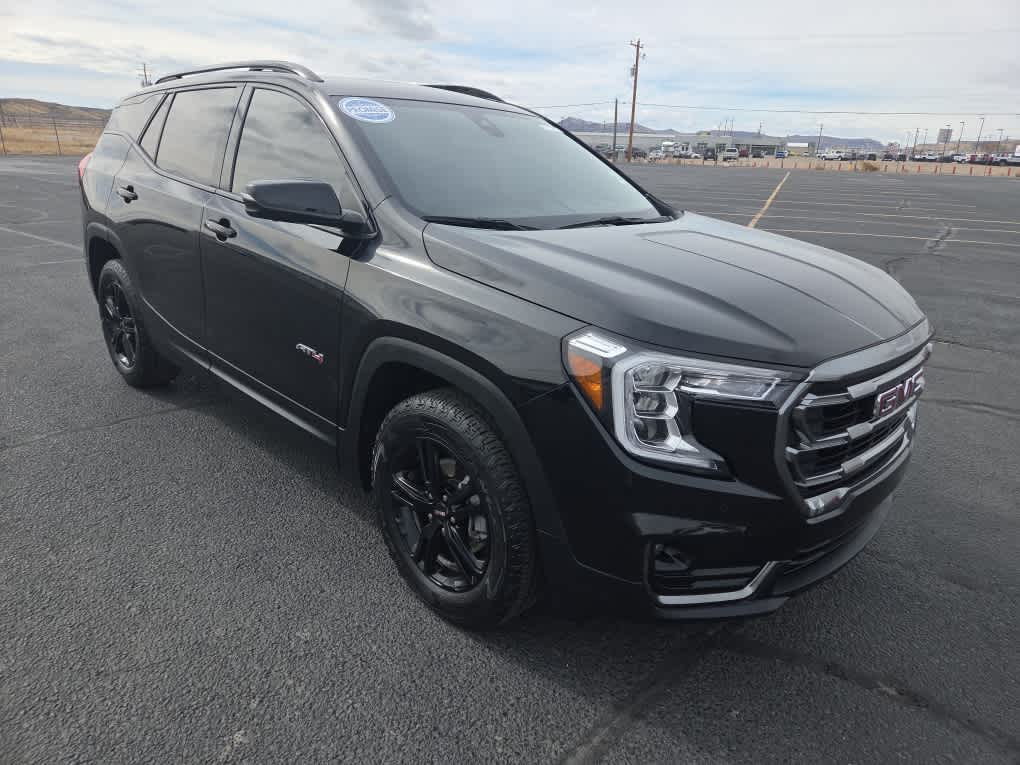 2024 GMC Terrain AT4