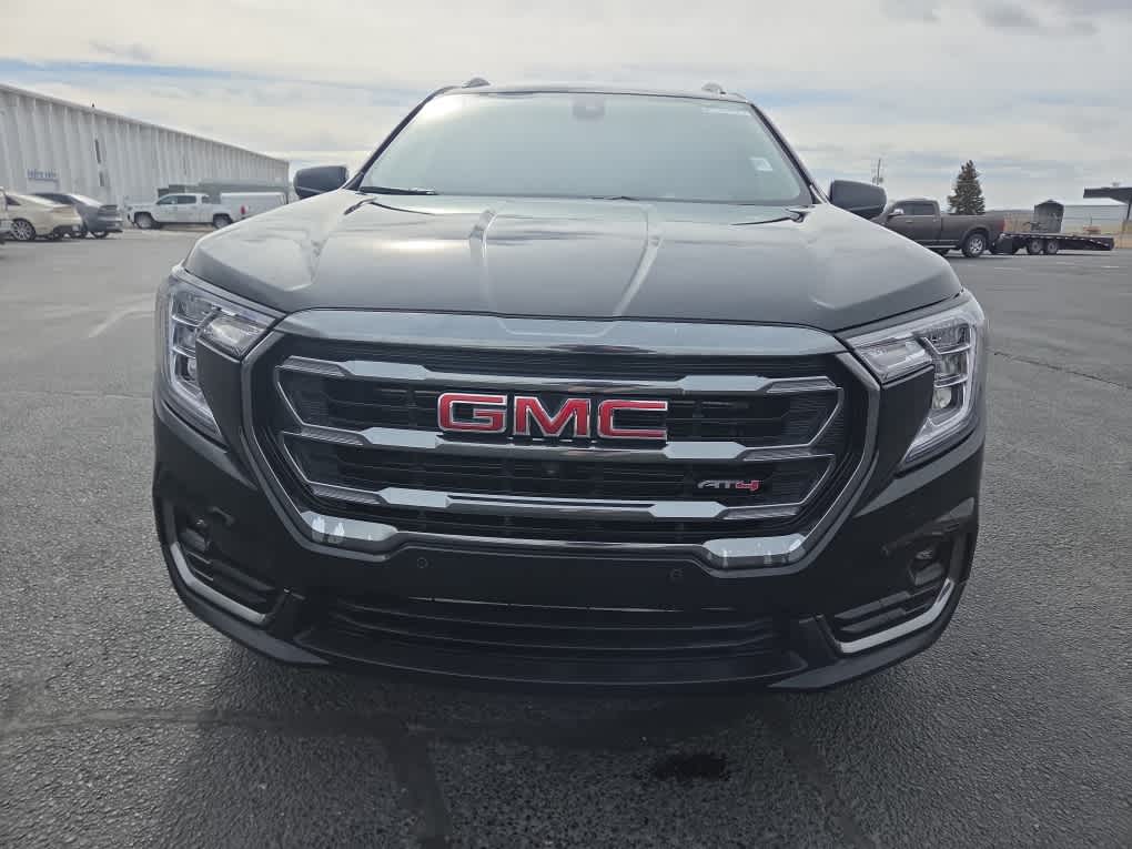 2024 GMC Terrain AT4