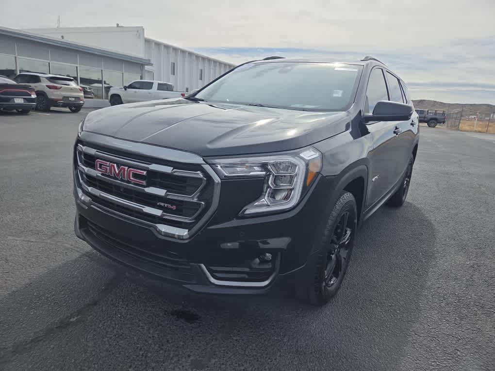 2024 GMC Terrain AT4