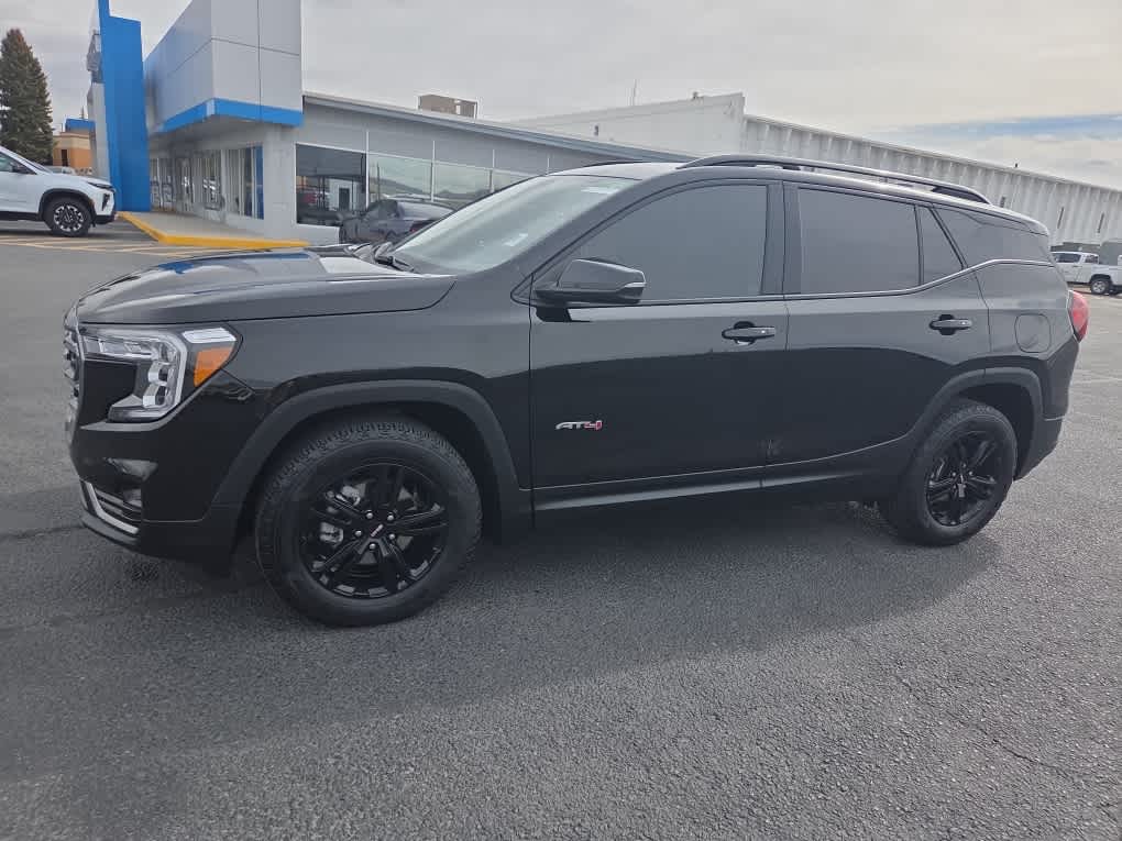 2024 GMC Terrain AT4