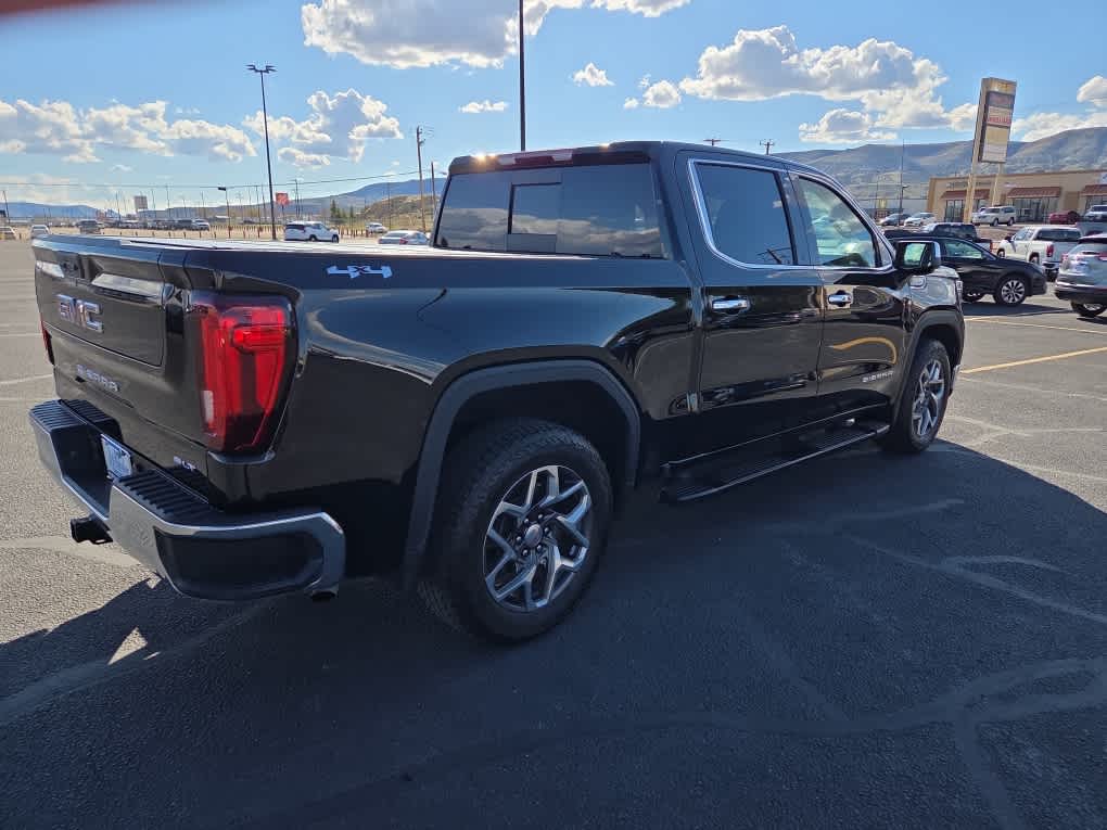 2023 GMC Sierra 1500 SLT
