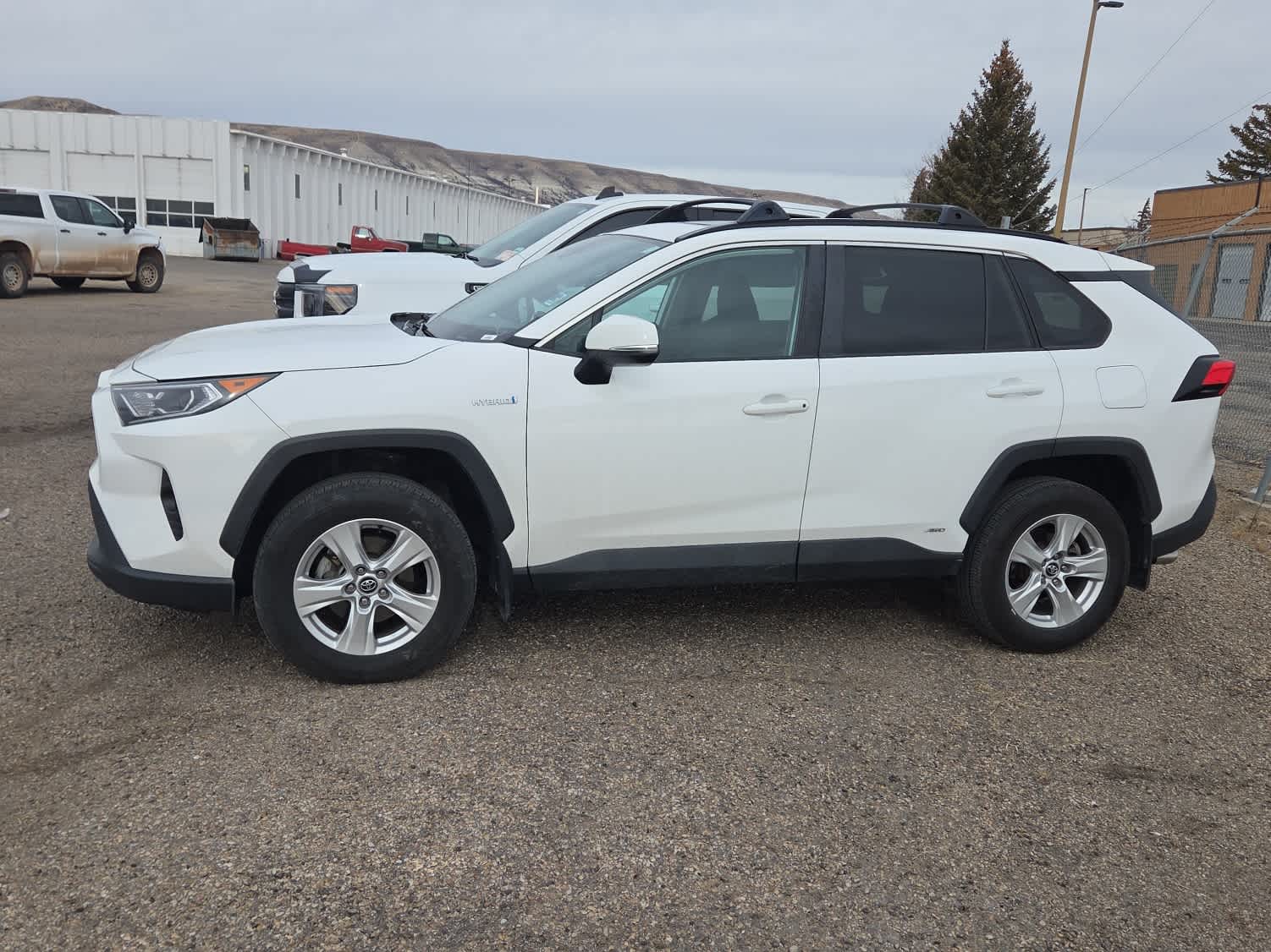 2020 Toyota RAV4 Hybrid XLE