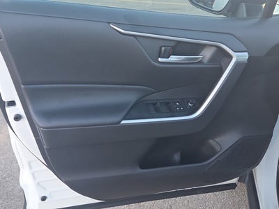 2020 Toyota RAV4 Hybrid XLE