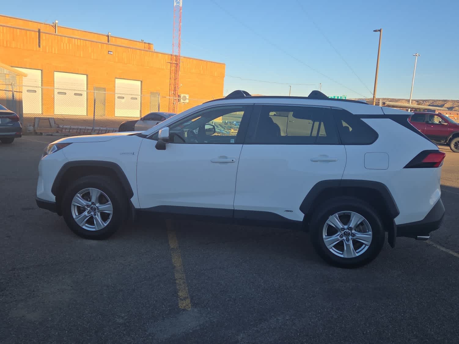 2020 Toyota RAV4 Hybrid XLE