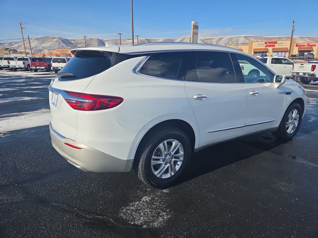2020 Buick Enclave Essence
