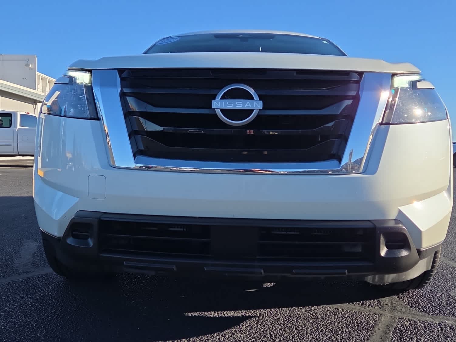 2024 Nissan Pathfinder SV 4WD