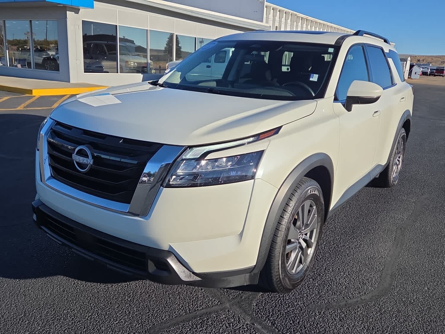2024 Nissan Pathfinder SV 4WD