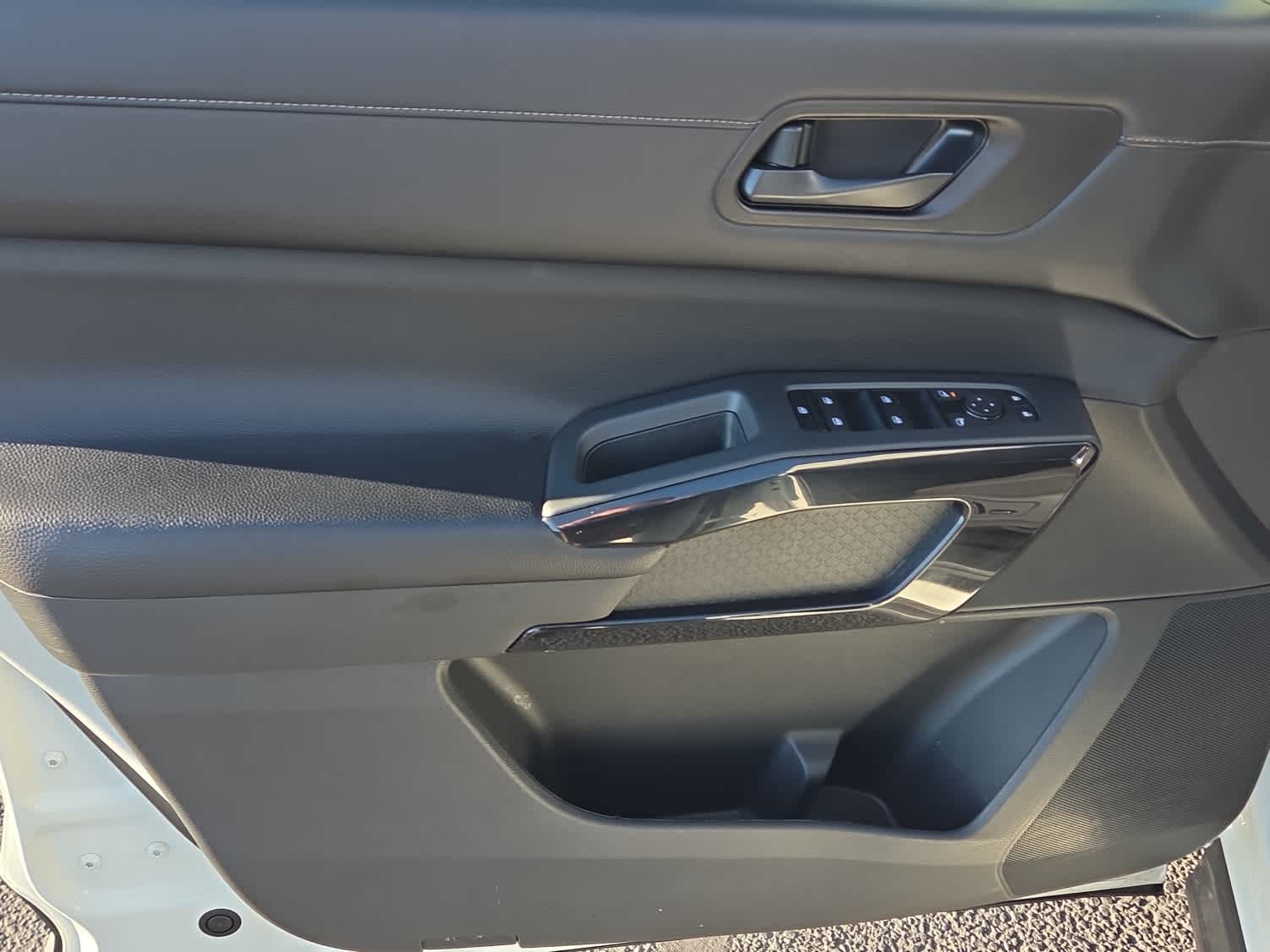 2024 Nissan Pathfinder SV 4WD