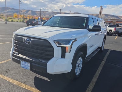 2024 Toyota Tundra 4WD SR5