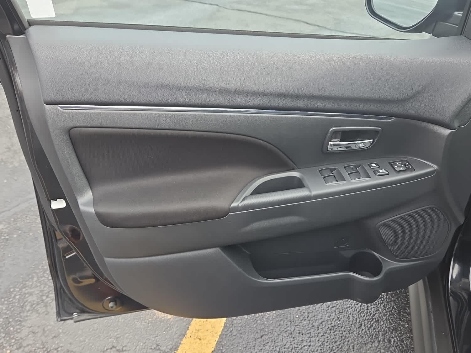 2025 Mitsubishi Outlander Sport S
