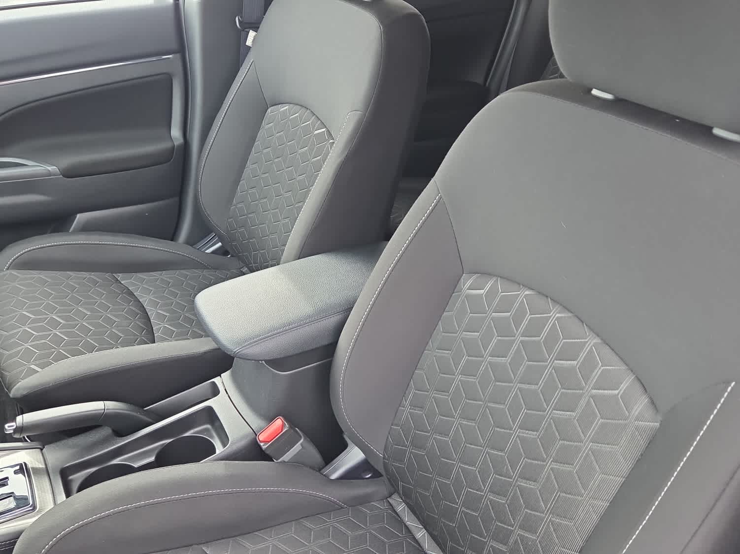 2025 Mitsubishi Outlander Sport S